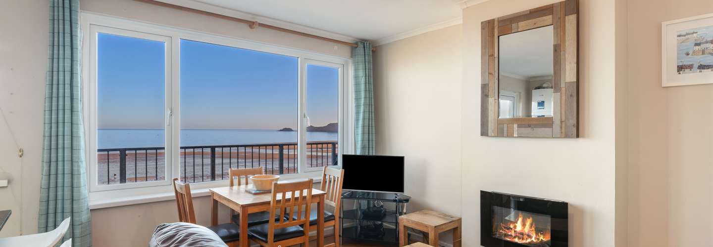 Mermaid Apartment - Sea Front Apartment with Views - Sea Front Apartment with Views