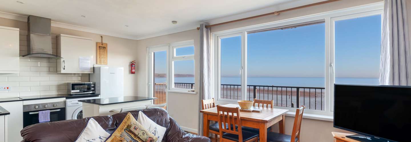 Sea Urchins Apartment - Sea Front Apartment with Views, Pet Friendly - Sea Front Apartment with Views, Pet Friendly