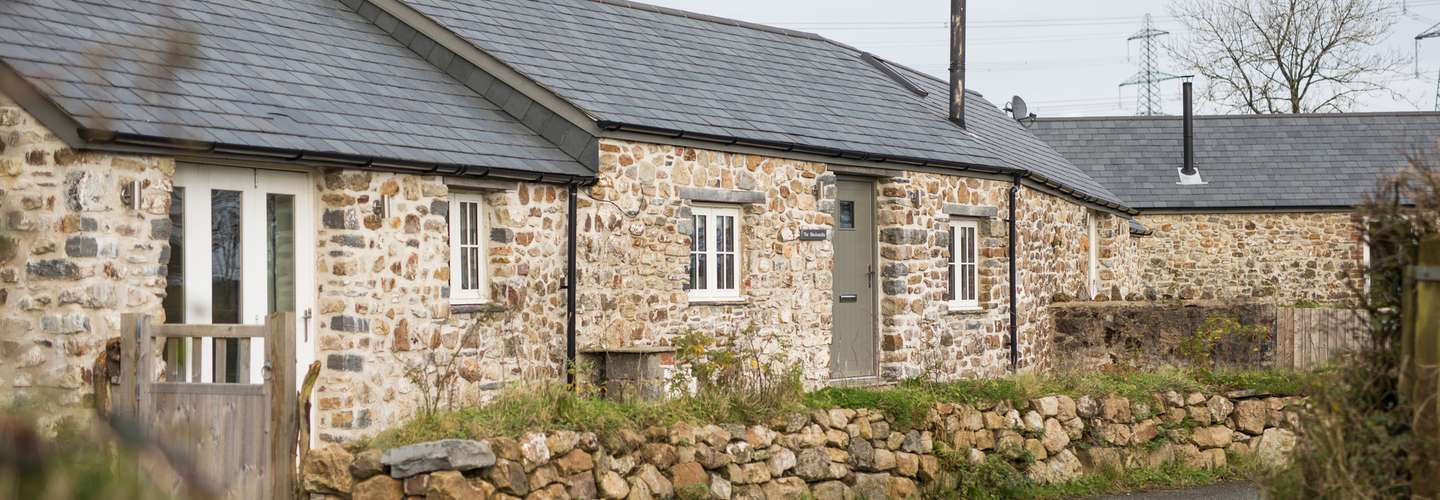 The Blacksmiths - Luxury Cottage, Countryside Views, Pet Friendly - external